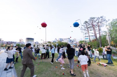 <세 개의 시간> 서석초 권역 부스